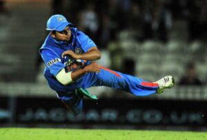 suresh raina direct throw